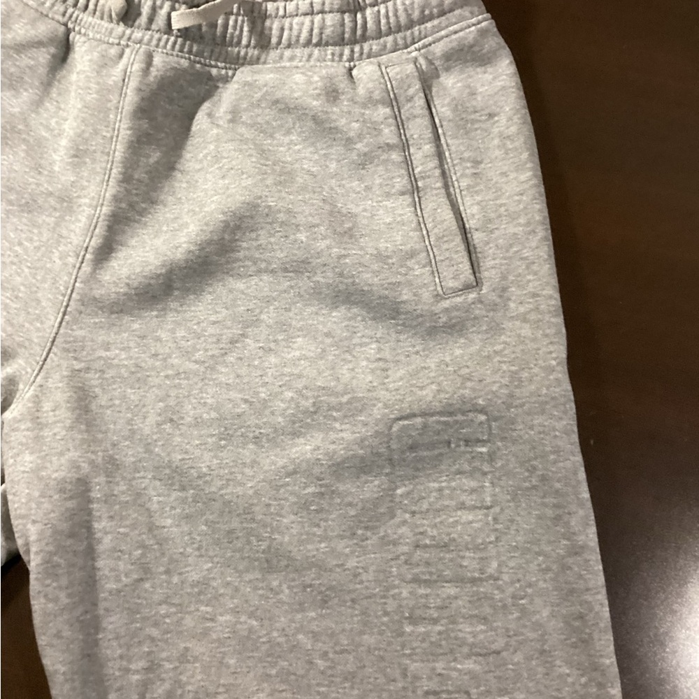 Puma Mens Vertical Embossed Logo Sweat Shorts Gray Sz Medium